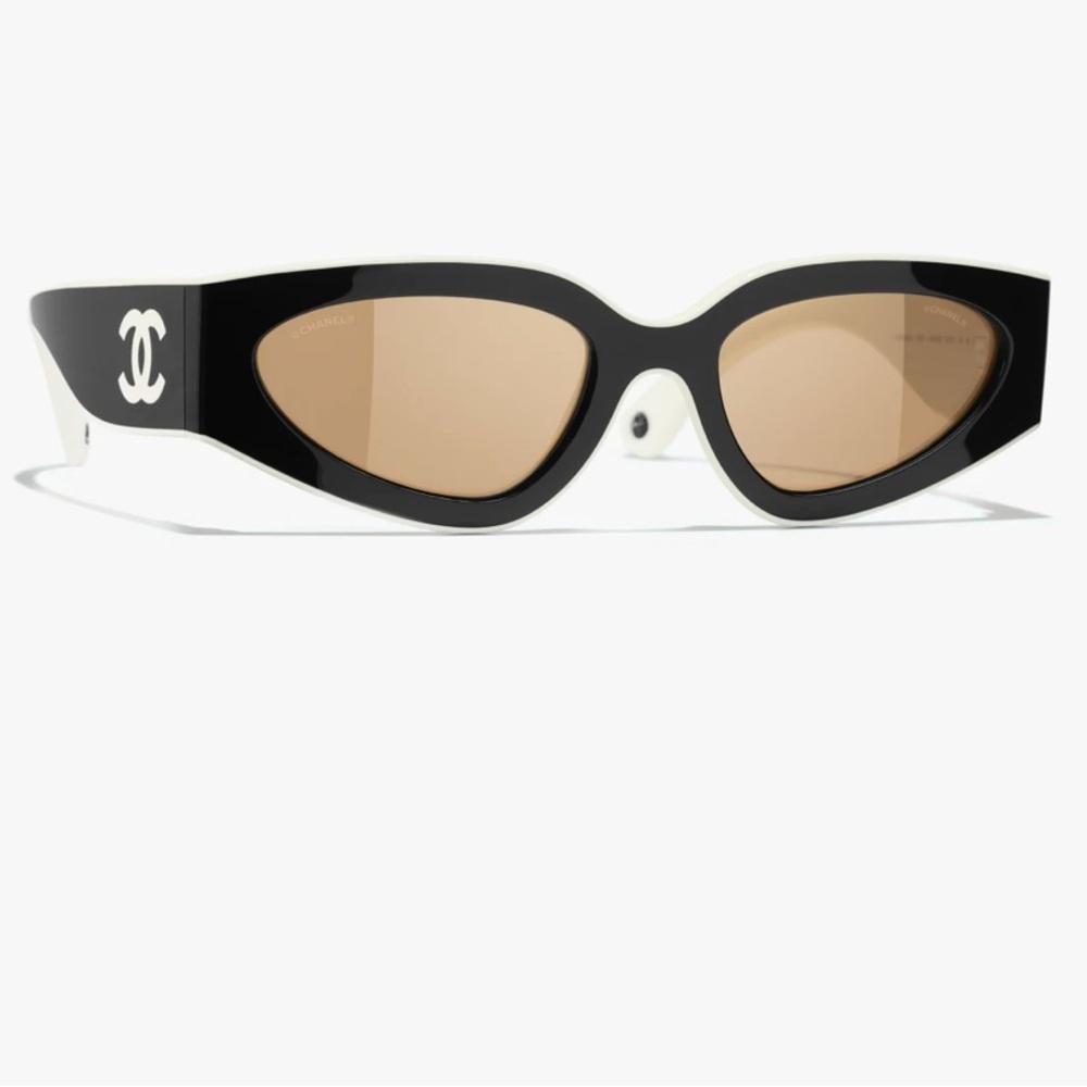 NWT CHANEL 6056 SUNGLASSES cat eye black and white